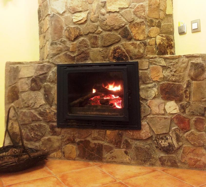 Apartamentos Sierra De Francia Monsagro Phòng bức ảnh