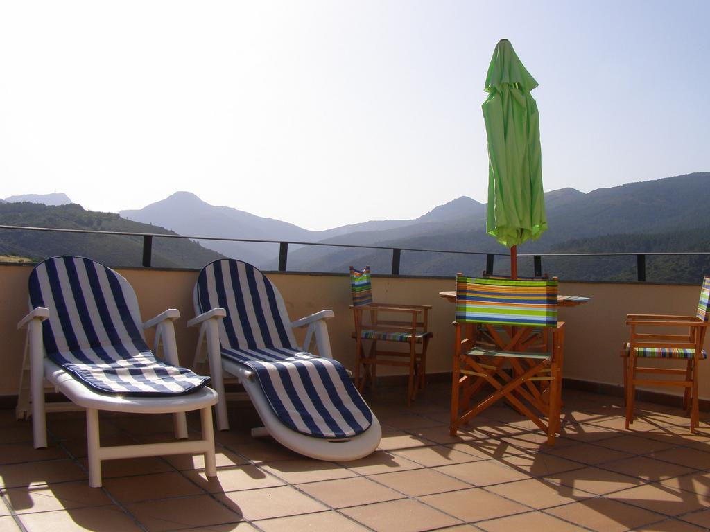 Apartamentos Sierra De Francia Monsagro Phòng bức ảnh
